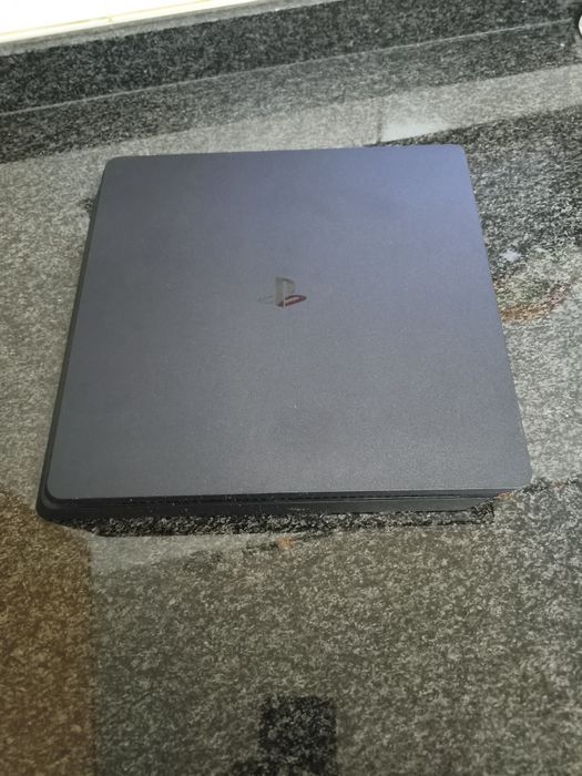 Ps4 Slim 512gb em bom estado