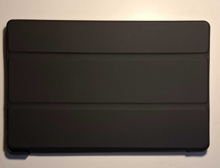 Czarny etui na tablet