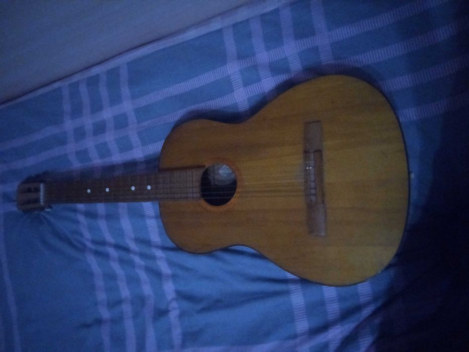 Гітара 1000 грн Новомосковськ состояние хорошие