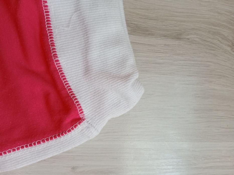 Różowe krótkie spodenki dziewczęce w prążki Sinsay 152