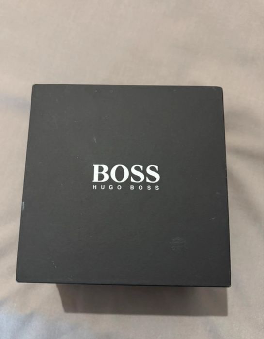 Relogio Boss em bom estado