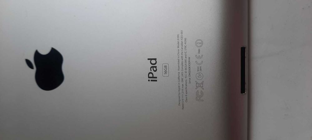 Планшет Apple iPad 2 Wi-Fi 16GB
