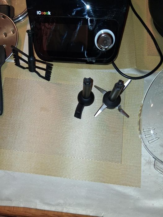 Termorobot ICOOK MPM MRK-18 1300W CZARNY