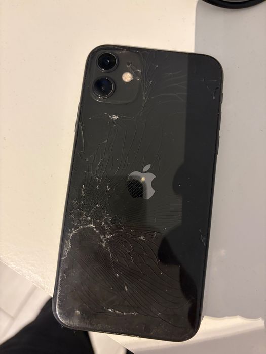 iPhone 11 e acessórios