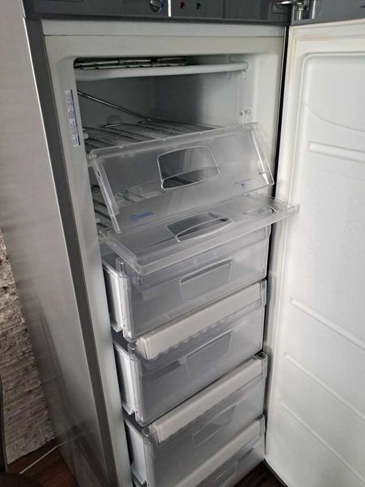 Zamrażarka wolnostojąca Indesit