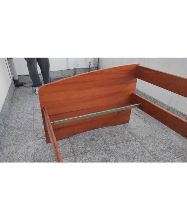 Vendo Estrutura de Cama solteiro 100x200cm