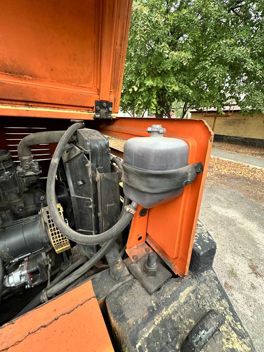 Львівський навантажувач 40810