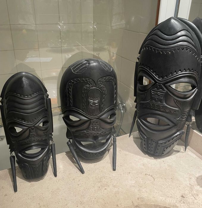 Conjunto de 3 máscaras decorativa Africana, esculpidas em madeira