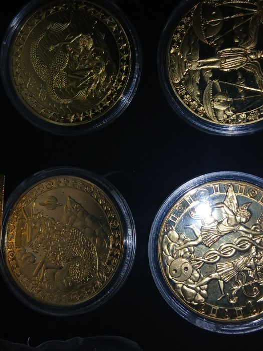 Colecao 12 signo chapado ouro pir 200 €