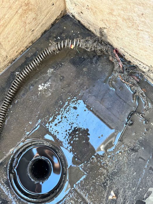 Desentupimento de sanitas 24h em Laranjeiro e Feijó