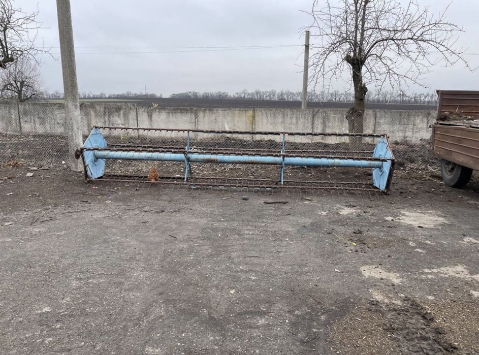 Комбайн СЛАВУТИЧ  КЗС-9.1 робочий