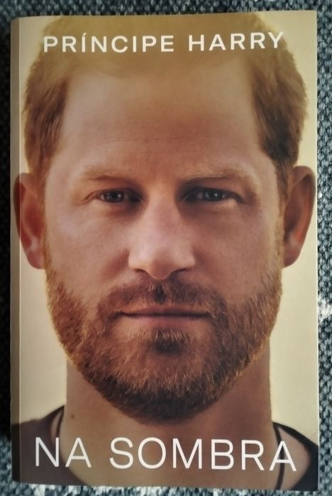 Vendo vários livros