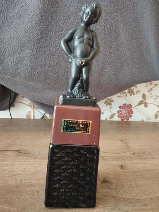 Вещь для бара. На батарейках.