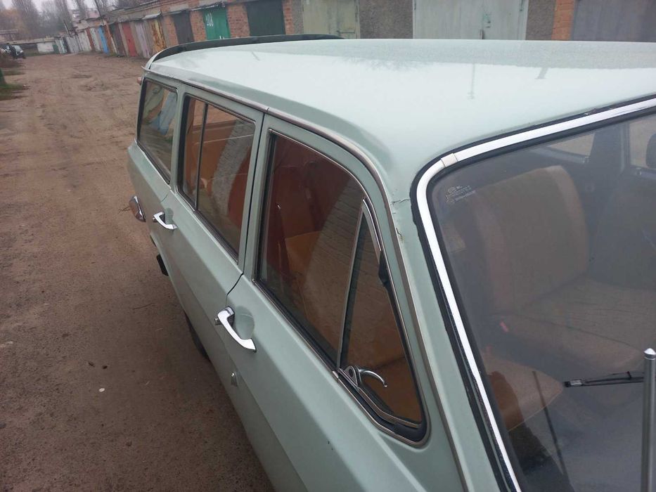 Газ 2402 Волга Универсал фургон оригинал Gaz Volga Avant родная краска