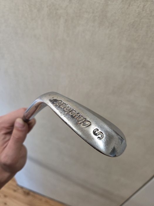 Kij golfowy SW, Cleveland Tour Action REG. 588