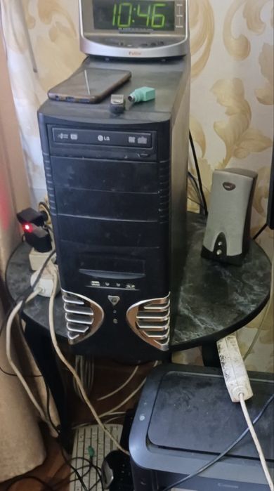 Продам системный блок к компьютеру