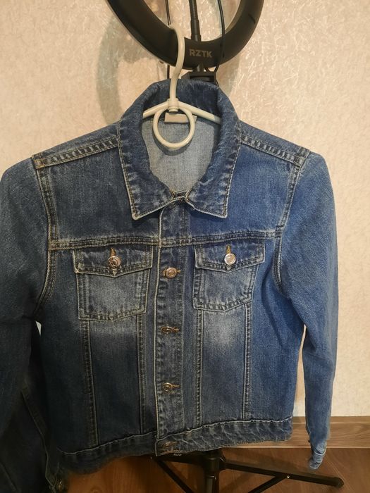 Джинсовий піджак на дівчинки 8-10 років