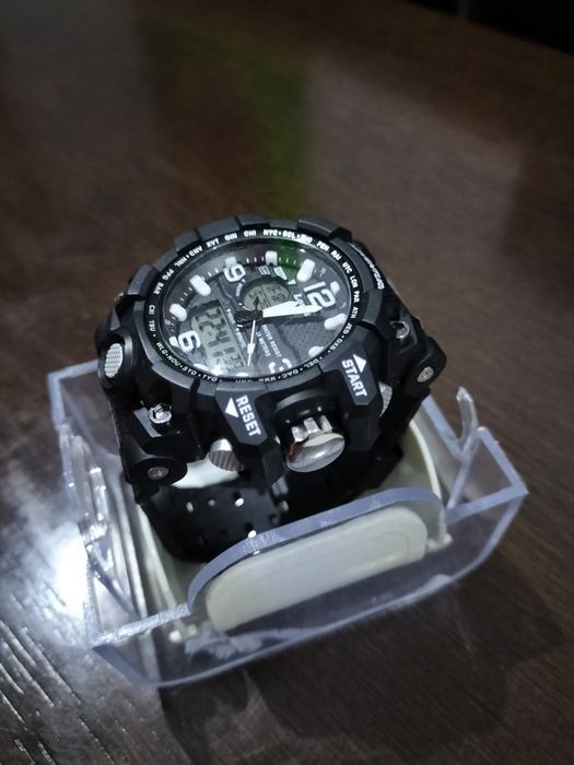 Relógio Louis  Valentino  tipo g-shock
