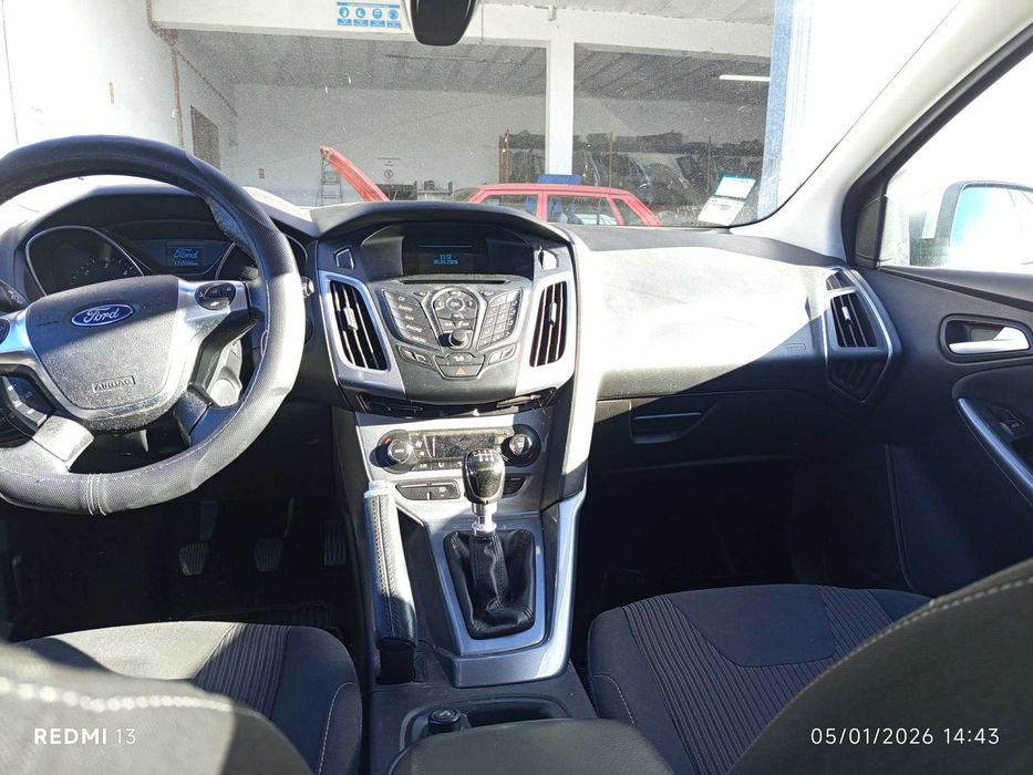 Para peças Ford Focus III 1.6 TDCI ano 2014