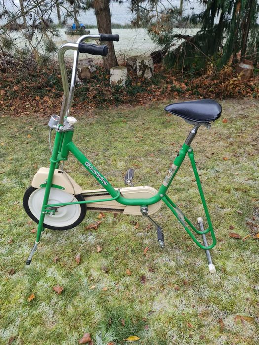 Stary  rower treningowy