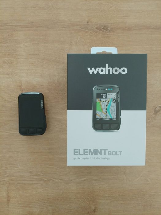 Nawigacja licznik Wahoo Elemnt Bolt v2 na rower motor