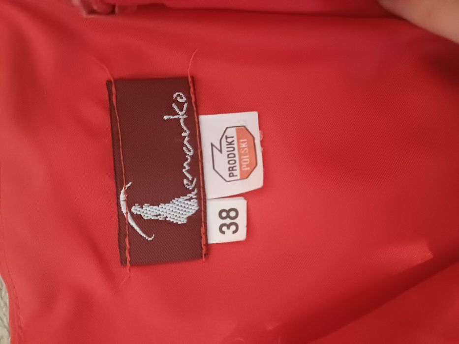 Elegancka sukienka czerwona r. 38