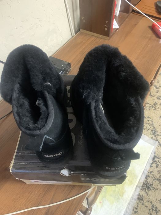Продам угги полная натуралка