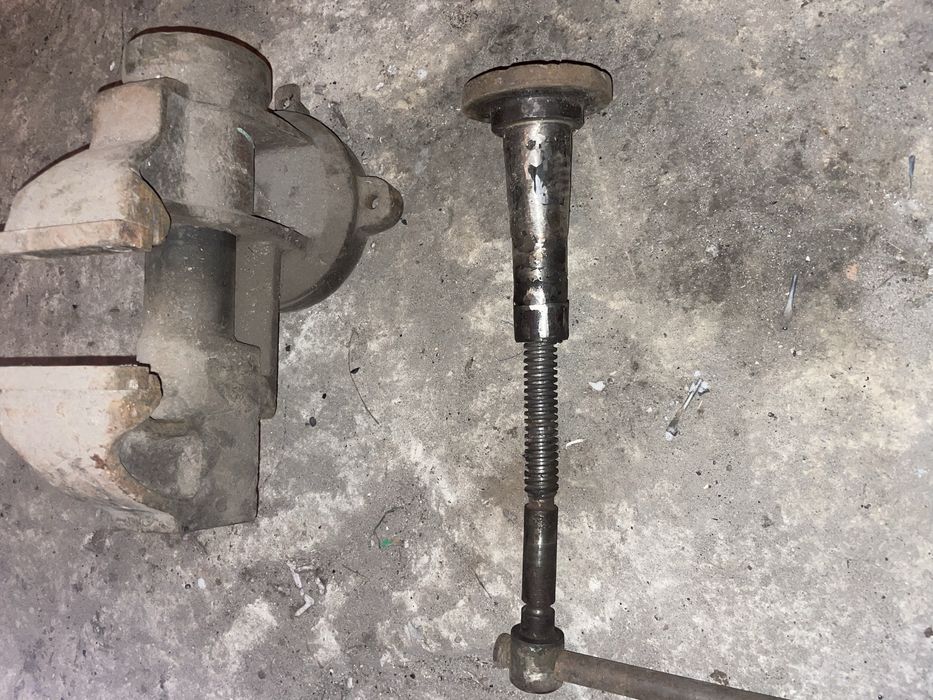 Продам тиски губки 10см