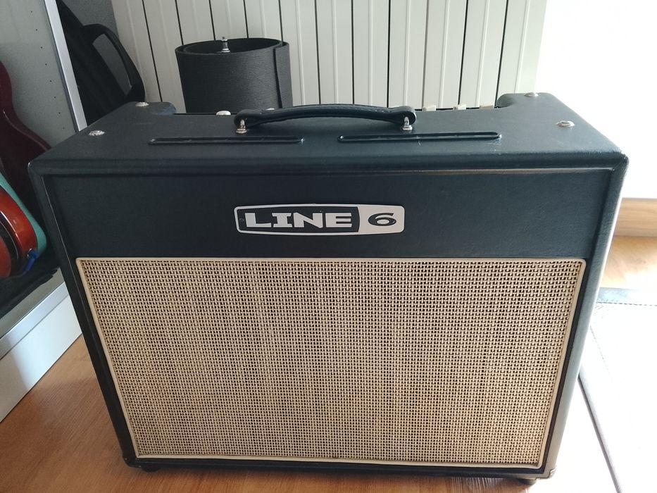 Line 6 Flextone III 75-Watt Amplificador de guitarra (Ler anuncio)