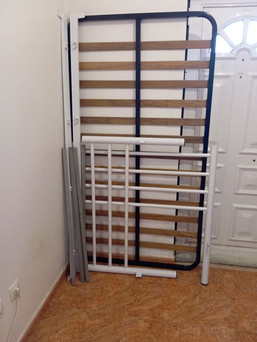 Cama de solteiro