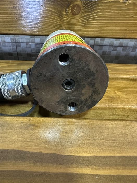 Продам домкрат 25т під прес або для ріхтовки новий