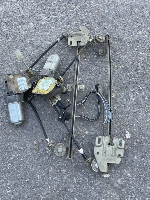 электростеклоподъемник передний  ВАЗ 2109-2115