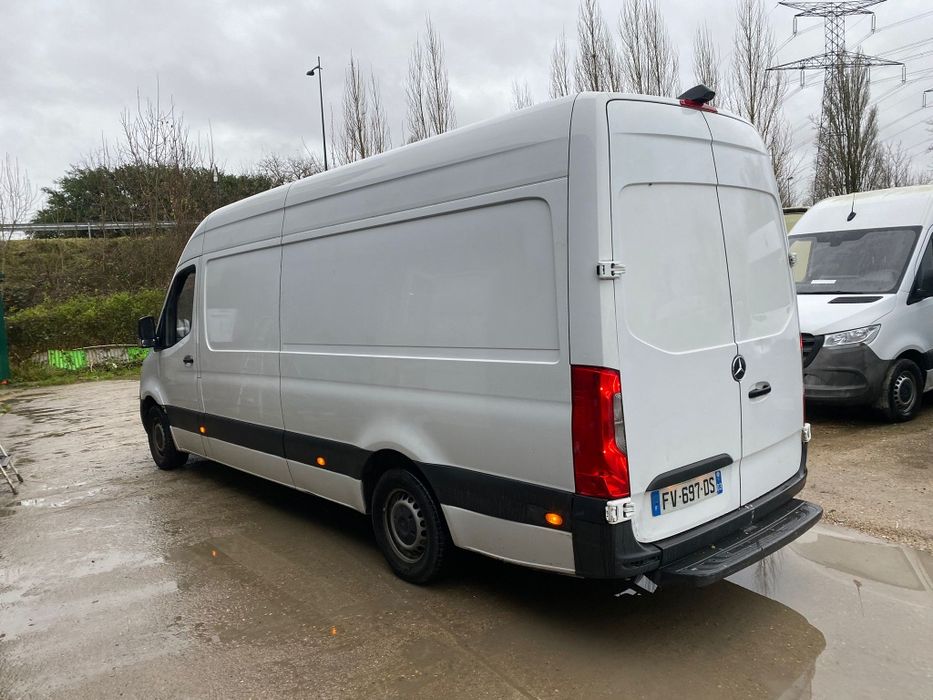 Vendo Mercedes benz sprinter 314,2021 caixa de velocidade automática.