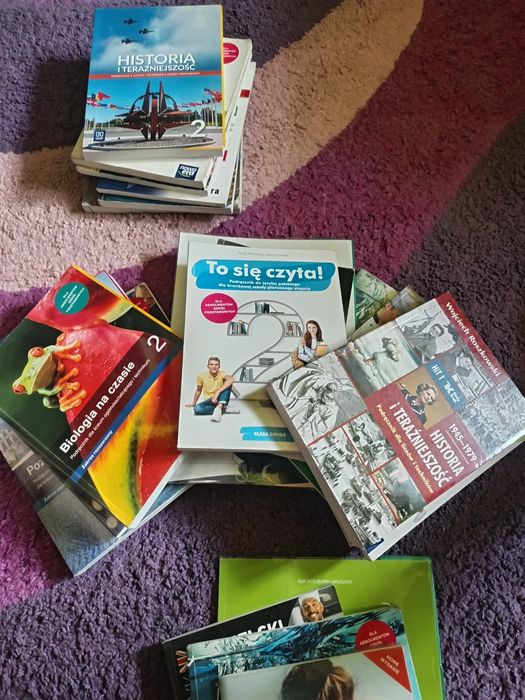 Książki do technikum klasy pierwszej i drugiej oraz liceum