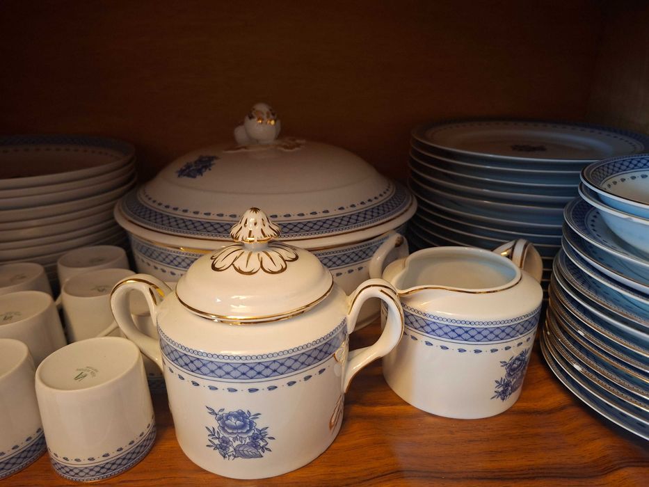 Vista Alegre - Cozinha Velha - Serviço de jantar e café com 80 peças