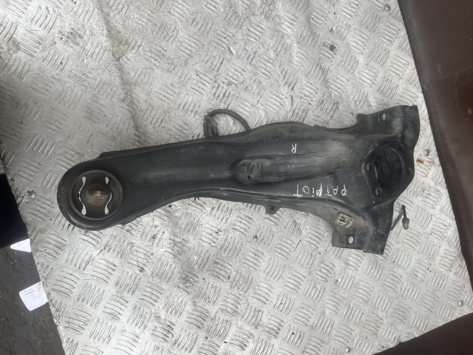 Задний рычаг продольный правый джип патриот 15г jeep patriot