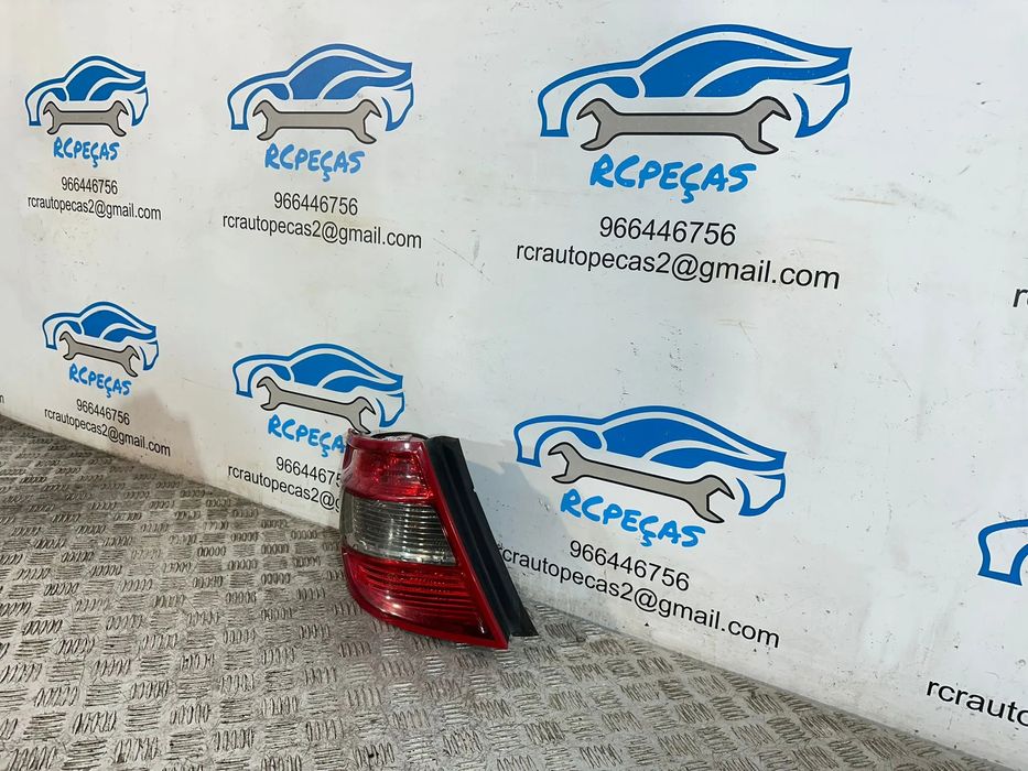 Farolins Tras Traseiros Esquerdo Direito Originais Mercedes Benz