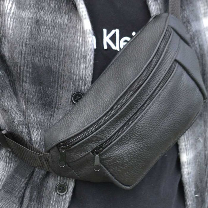 Шкіряна якісна бананка чоловіча/жіноча сумка чорна з натуральної шкіри