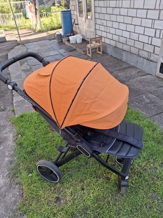 Продам прогулянкову коляску