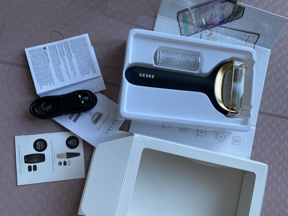 Електронний ролер для обличчя та тіла з мікроголками GESKE MicroNeedle