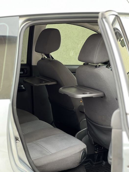 Ford Focus C-Max 1.6 TDCi в Чудовому стані !