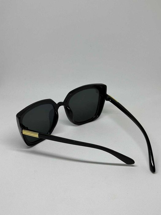 Okulary damskie przeciwsłoneczne czarne styl retro kod 1519
