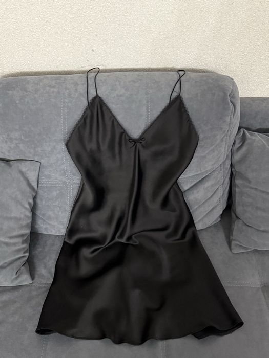 Чорна сатинова сукня міні Zara XS-S