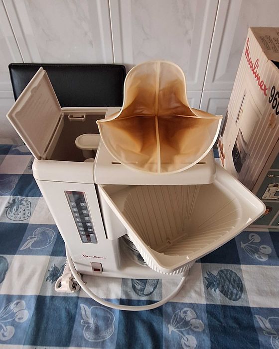Cafeteira Moulinex modelo antigo