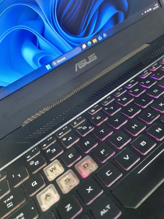 Asus TUF Gaming 144HZ!! AMD®Ryzen™7/GeForce®GTX™/RGB/1,5TBNvme/Komplet