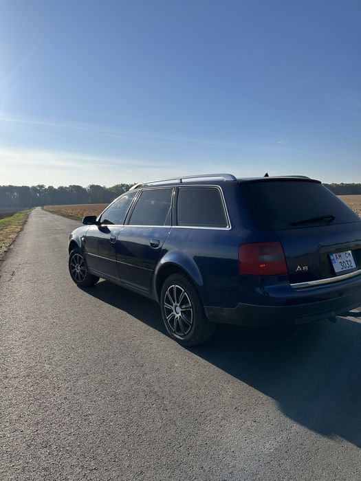 Продам audi a6c5 2000