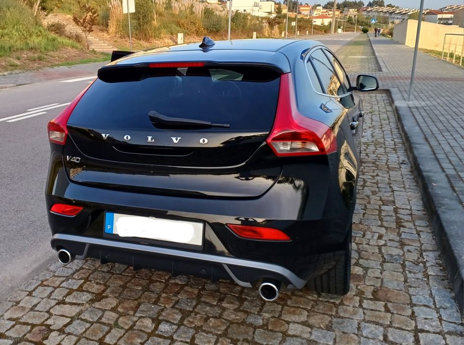 Volvo V40 D2 R-Design 2.0