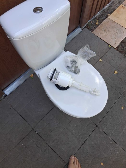 Toaleta, sedes dolnopłuk Cersanit