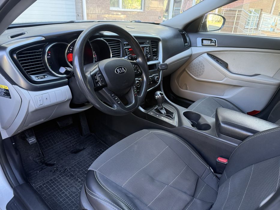 Kia Optima 2012г  Хорошее состояние