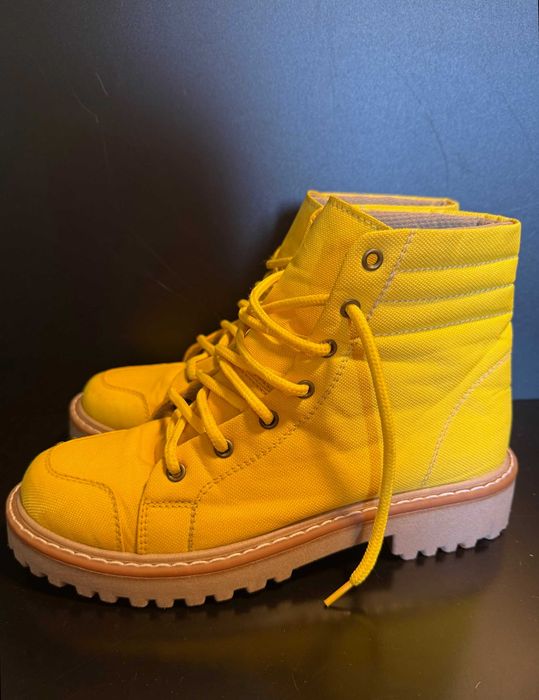 Żółte buty, trzewiki sznurowane, trapery z Kolumbii, rozm. 38